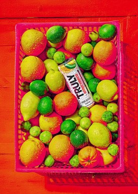 MOlman_Advertising_Can_Surrounded_Citrus_Citrus_Squeeze_54220747-v2